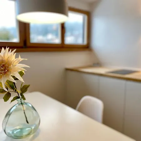 Gemuetliche Am Tegernsee - Ruhig Im Dachgeschoss アパート