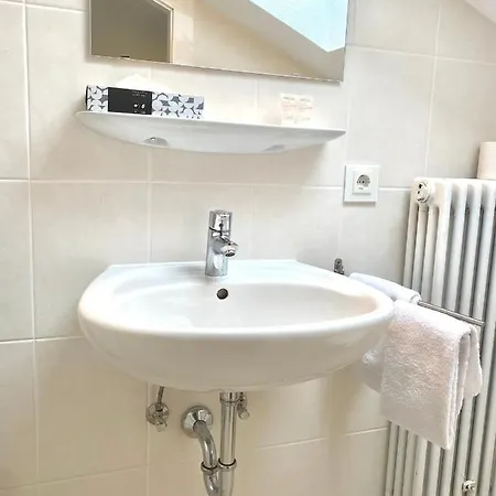Apartamento Gemuetliche Am Tegernsee - Ruhig Im Dachgeschoss